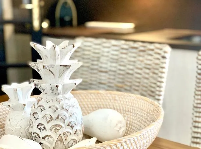 Your Holidays - Sta Monica - Вилла Адехе