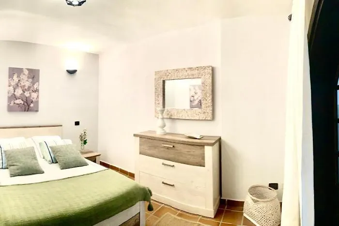 Your Holidays - Sta Monica - Вилла