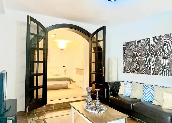 Your Holidays - Sta Monica - * Адехе