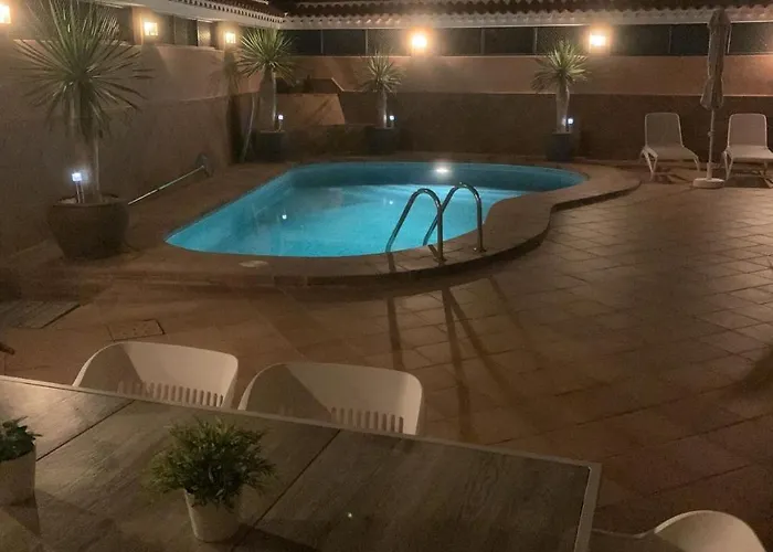 Your Holidays - Sta Monica - Вилла Адехе