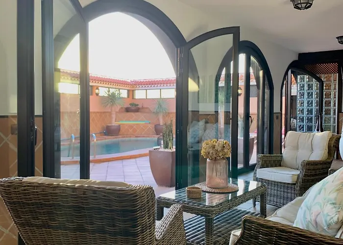 Your Holidays - Sta Monica - Вилла Адехе