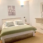 Your Holidays - Sta Monica - Villa *