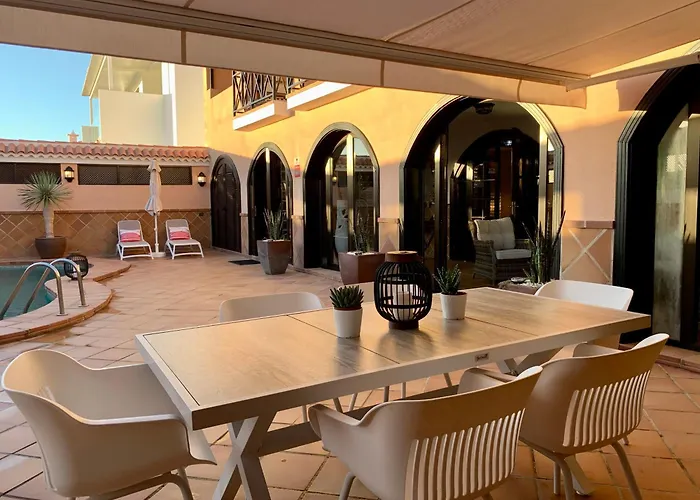 Your Holidays - Sta Mónica - Villa